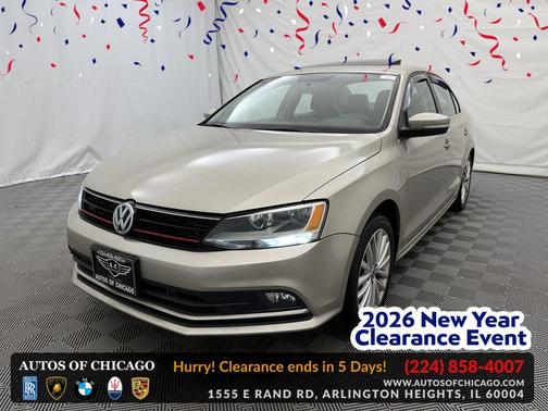 2015 Volkswagen Jetta Auto SE w/Connectivity/Navigation