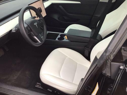 2023 Tesla Model 3 Standard Range Plus