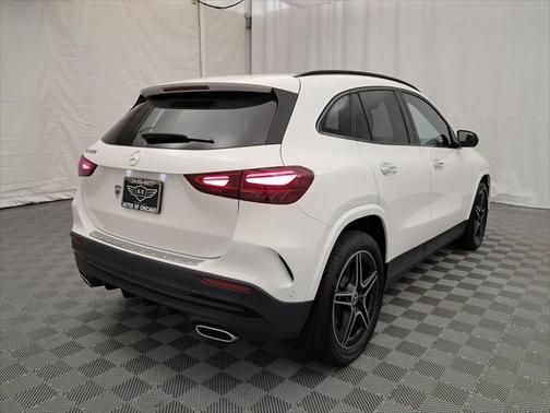 2024 Mercedes-Benz GLA 250 Base