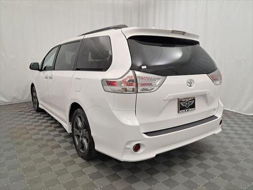 2020 Toyota Sienna SE Premium