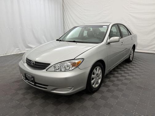 Lunar Mist Metallic 2002 Toyota Camry LE