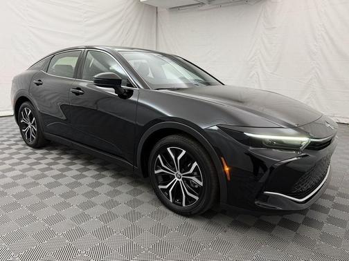 2025 Toyota Crown XLE