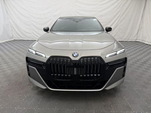 2024 BMW 740 xDrive