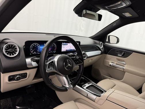 2025 Mercedes-Benz GLB 250 Base