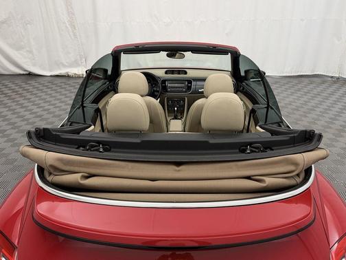 2013 Volkswagen Beetle 2.0T