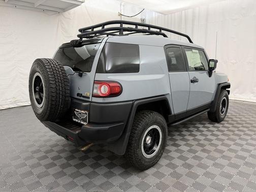 2013 Toyota FJ Cruiser Base