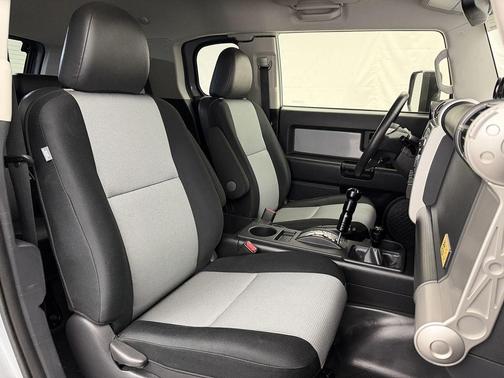 2013 Toyota FJ Cruiser Base