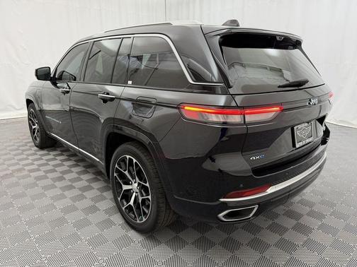 2022 Jeep Grand Cherokee 4xe Summit Reserve