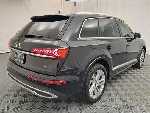 2020 Audi Q7 55 Premium Plus