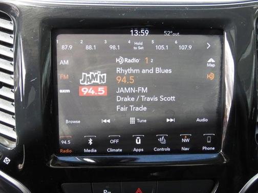 Photo 5 of 32 of 2019 Jeep Cherokee Limited