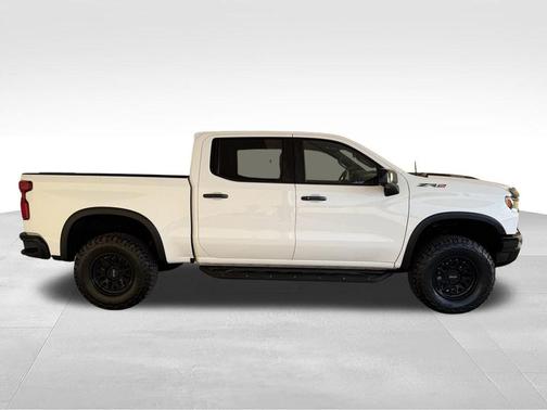 Summit White 2024 Chevrolet Silverado 1500 ZR2