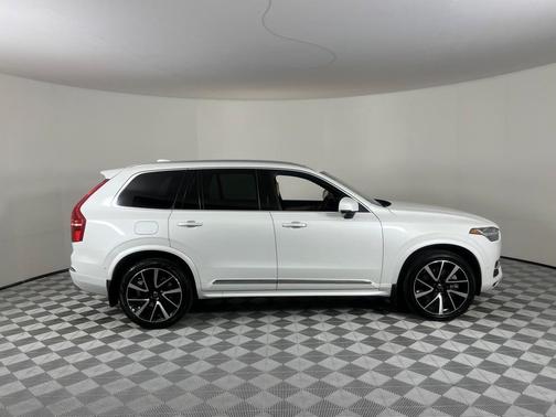 Photo 3 of 53 of 2019 Volvo XC90 Hybrid T8 Inscription