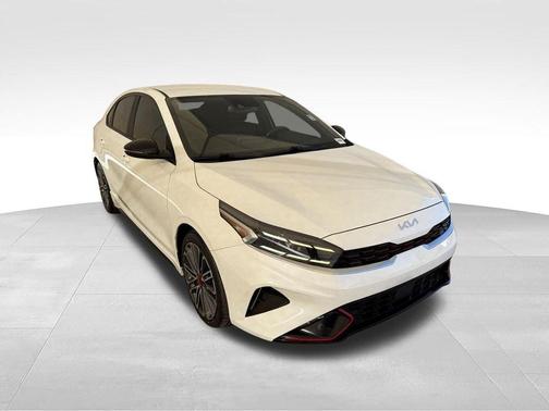 Snow White Pearl 2023 Kia Forte GT