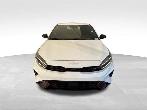 Snow White Pearl 2023 Kia Forte GT