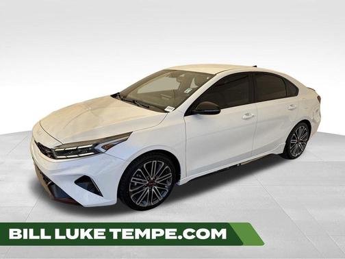 Snow White Pearl 2023 Kia Forte GT