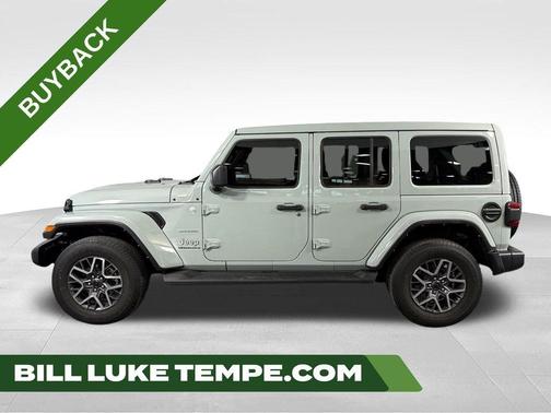 Earl Clearcoat 2024 Jeep Wrangler Sahara