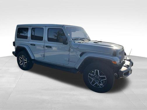Earl Clearcoat 2024 Jeep Wrangler Sahara