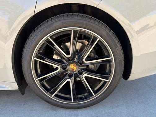 2018 Porsche Panamera 4S