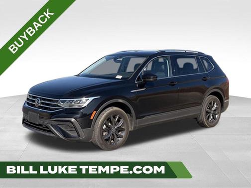 Deep Black Pearl Effect 2023 Volkswagen Tiguan 2.0T SE