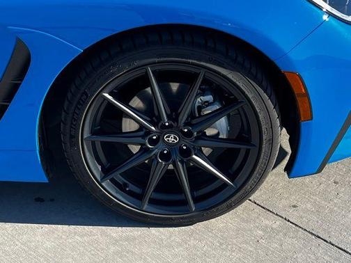 2024 Toyota GR86 Premium