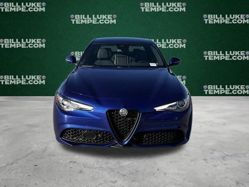 2022 Alfa Romeo Giulia Base