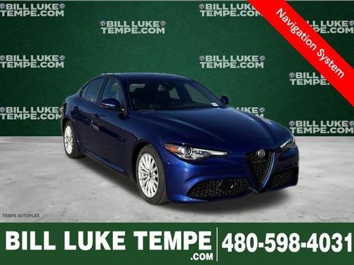 2022 Alfa Romeo Giulia Base
