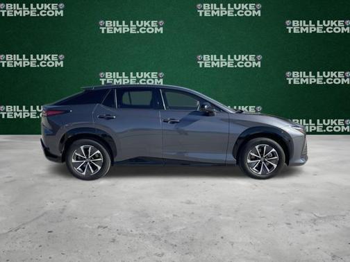 2023 Lexus RZ 450e Luxury