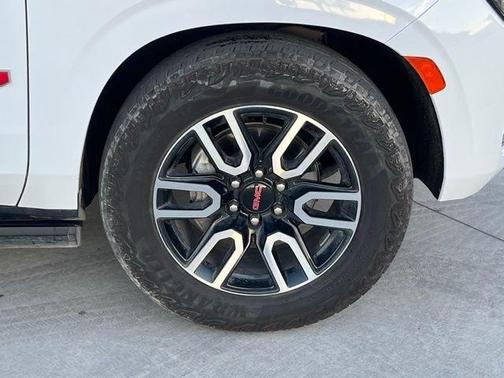 2024 GMC Yukon AT4