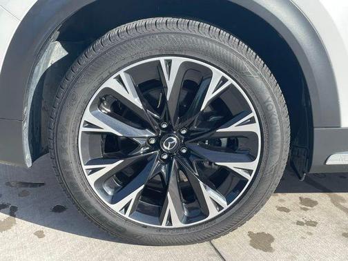 2024 Mazda CX-90 Premium Plus