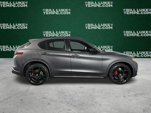 2022 Alfa Romeo Stelvio Veloce