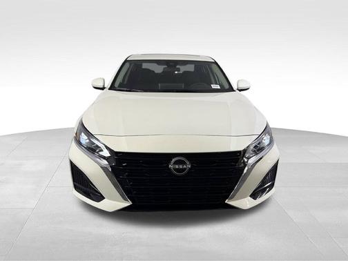 White 2025 Nissan Altima SV