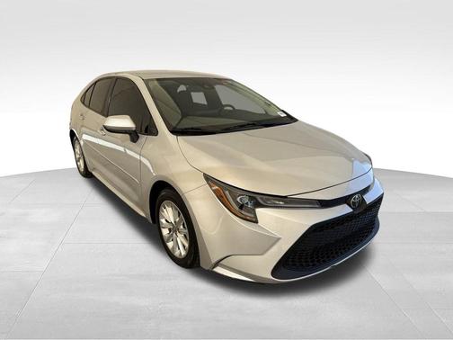 Classic Silver Metallic 2022 Toyota Corolla LE