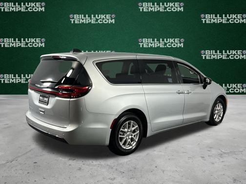 2024 Chrysler Pacifica Touring-L