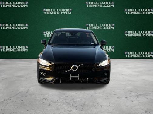 2024 Volvo S60 B5 Core Dark Theme