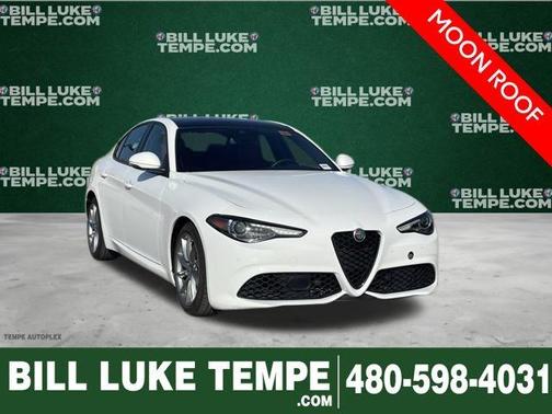 2022 Alfa Romeo Giulia Base