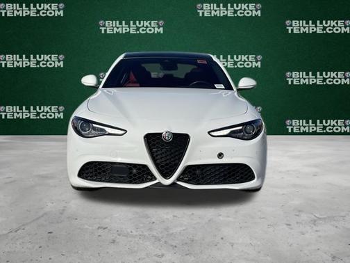2022 Alfa Romeo Giulia Base