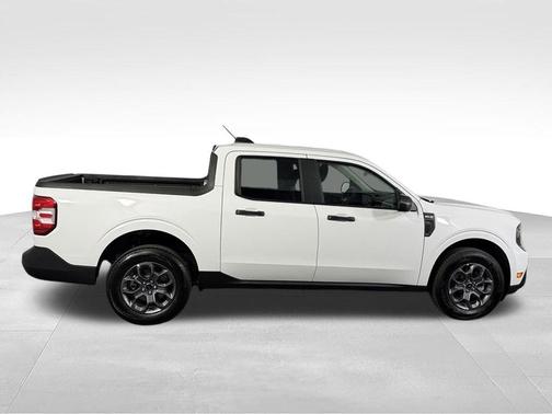Oxford White 2026 Ford Maverick XLT