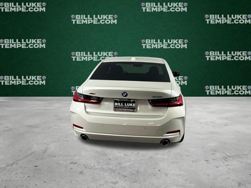 2025 BMW 330 i xDrive