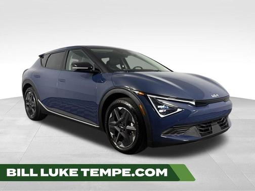 Midnight Black 2025 Kia EV6 Light