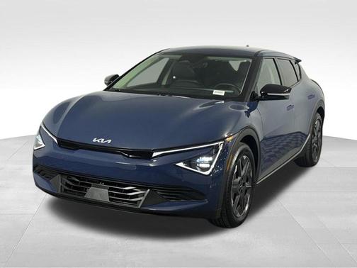 Midnight Black 2025 Kia EV6 Light