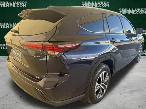 2025 Toyota Highlander Hybrid XLE