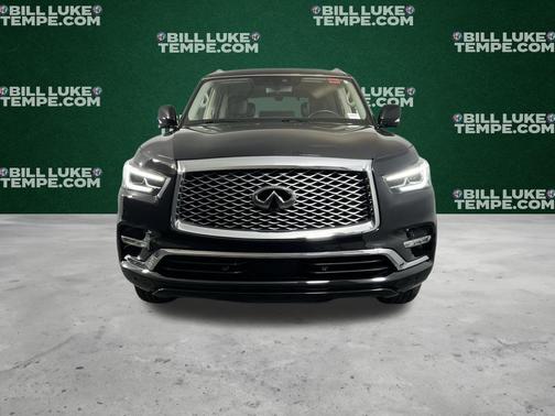 2022 INFINITI QX80 Luxe