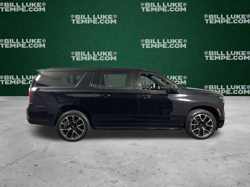 2025 Chevrolet Suburban RST