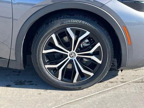 Magnetic Gray Metallic 2024 Toyota Crown Limited