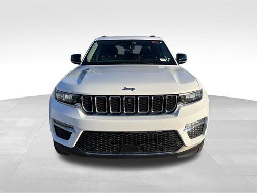 Bright White Clearcoat 2023 Jeep Grand Cherokee Limited