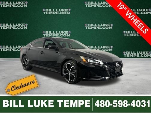 2025 Nissan Altima SR