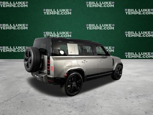 2023 Land Rover Defender 110 X-Dynamic SE