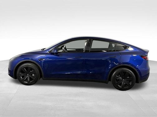 Deep Blue Metallic 2024 Tesla Model Y Long Range