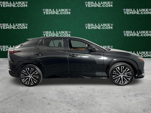 2023 Lexus RZ 450e Luxury