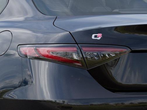 Vulcano Black Metallic 2026 Alfa Romeo Giulia Base